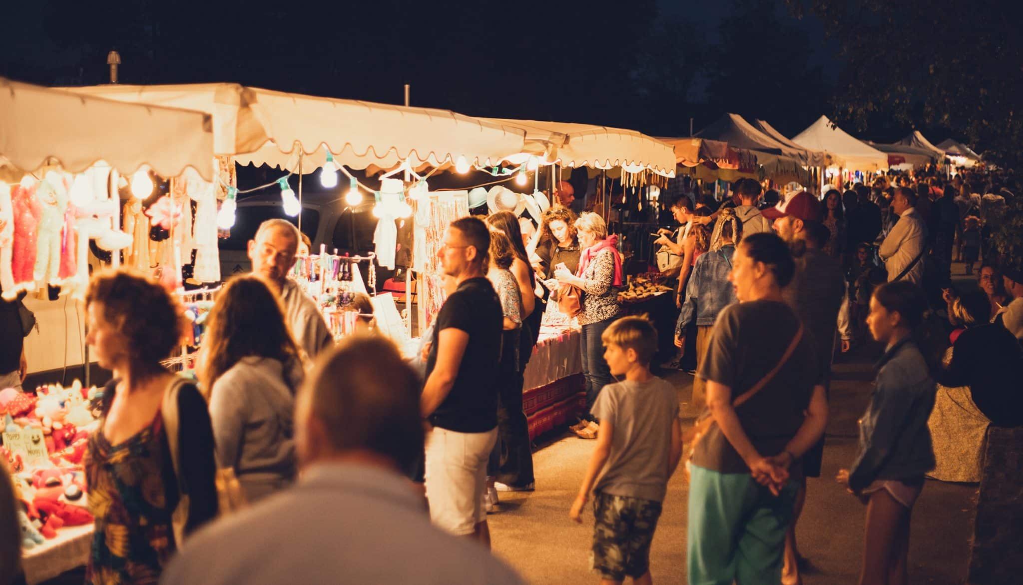 Maché nocturne Marché nocturne